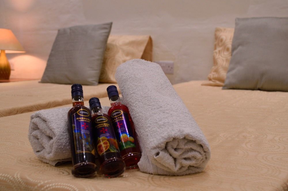 Отель Lh Sliema (Adults Only) Экстерьер фото